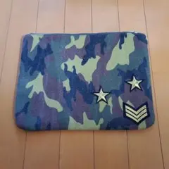ZARA 迷彩柄 クラッチバッグ