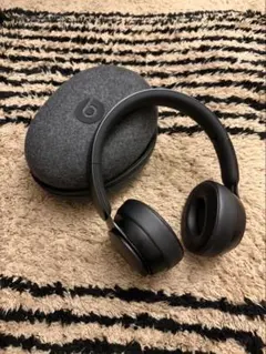 Beats Solo Pro ワイヤレスヘッドホン ★ 黒のサムネイル