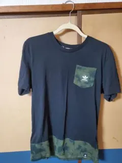 アディダス オリジナルス　メンズ Tシャツ 黒 タイダイ柄 ポケット付き