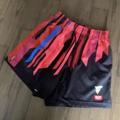 VICTAS 卓球用ショートパンツ 赤黒