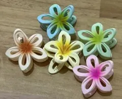 ハイビスカス　ミニ　ヘアクリップ　5個セットのサムネイル