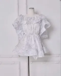 新品】Riu リウ Toile de Jouy Ruffle Tops - メルカリ