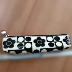 発送行くので最終値下げ　MARY QUANT ペンケース 　ポーチ②オマケリボンのサムネイル