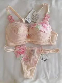 サルート【マイフェアレディ】E65&ソングM BU 60 サルート【マイフェアレディ】E65&ソングM BU 60