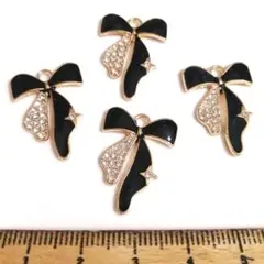 1点限り⭐️キラキラ可愛いリボン。.:*4個♡ゴールドチャーム