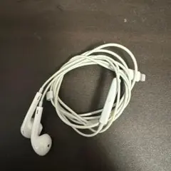 Lightningコネクタ 有線イヤホン ホワイト