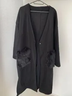 ♢大きいサイズ　3L ファー付きポケットの黒ロングコート♢