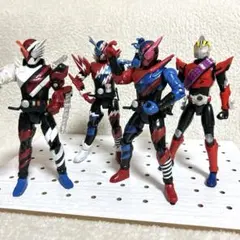 仮面ライダービルド　ドライブ　ボトルチェンジライダーシリーズ　4体セット