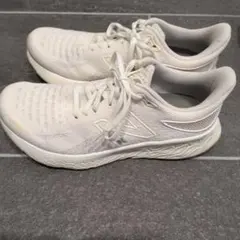 New Balance ホワイト ランニングシューズ