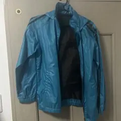 フード付きナイロンジャケット 青