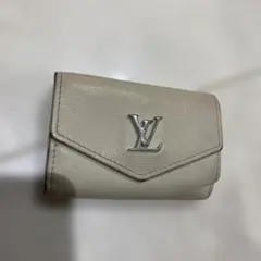 Item thumbnail for item 9e415e74-4e8e-44c7-8aa0-6ed476a0a49c