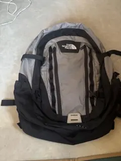 THE NORTH FACE バックパック リュック グレー ノースフェイスのサムネイル