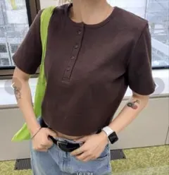 ブラウン ヘンリーネック 半袖Tシャツのサムネイル