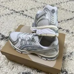 アシックスGEL-KAYANO スポーツシューズ27cmホワイト系