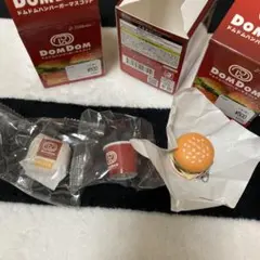 ドムドムハンバーガー　マスコット