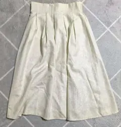 【美品】クリーム色 フレアスカート 裏地付きのサムネイル