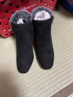黒スエード風ファー付きブーツ