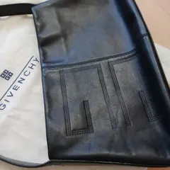 GIVENCHY レザーショルダーバッグ