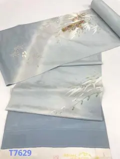 付け下げ 縫取り 雪月花 紋意匠 正絹 反物 T8772 - メルカリ