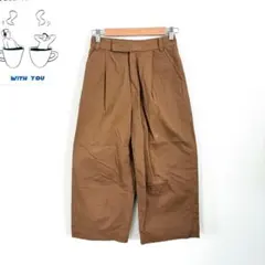 アーバンリサーチドアーズ　タックワイドパンツ　シンプル　ナチュラル