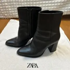 ZARA 黒 ヒールブーツ