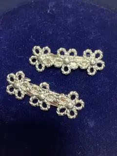 花形パール付きヘアアクセサリー2個セット　キラキラ