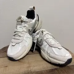 【未使用】NIKE V2K RUN FN6703-100 白系 26cm