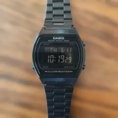 CASIO ILLUMINATOR デジタル腕時計 ブラック B640W