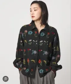 【かるかん様】CITEN ブロックフラワー刺繍シャツ 花柄シャツ ブラックのサムネイル