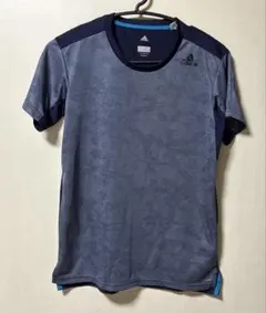 アディダス　トレーニングシャツ