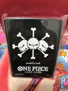（美品）（未開封）ONE PIECE カードゲーム スリーブ　黒ひげ海賊団