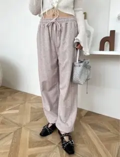 タックカーブスウェットパンツ LILY BROWN リリーブラウン