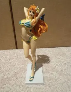 ワンピース ナミフィギュア 一部リペイント品 - メルカリ