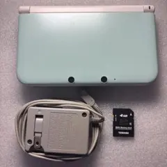 ニンテンドー3DS LL ミントホワイト本体 ACアダプター付き