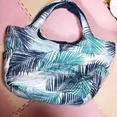 フララニ　リーフ柄レッスンバッグ