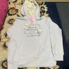 ライトパープル フード付きパーカー　　 フード取り外し可能