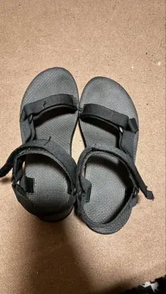 Teva ブラック スポーツサンダル