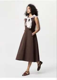 2025年UNIQLOウルトラストレッチワンピース/ノースリーブ Ｓサイズ