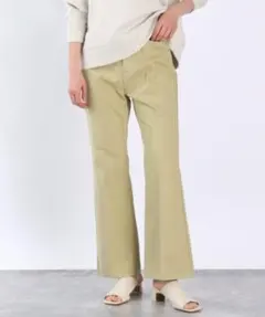 LOWRYS FARM カラーデニムフレアパンツ