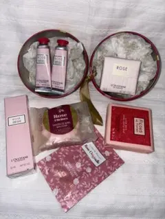 12 L'OCCITANE ローズ ギフトセット