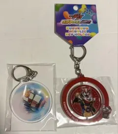 ウルトラマンタイガ 缶バッジ スケートリンク アクリルキーホルダー