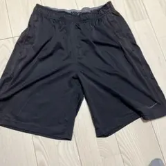 Nike ショートパンツ 黒