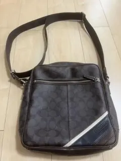 COACH シグネチャー ショルダーバッグ ブラウンのサムネイル