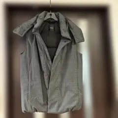 Theory フード付きグレー ダウンベスト