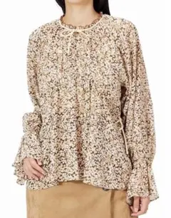 ♪ [スナイデル] フラワーパターンシアーブラウス  K525D