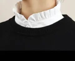 フリル付きホワイトつけ襟