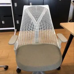 Herman Miller 106センチ ダイニングテーブル 円形 ホワイト - メルカリ