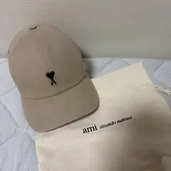 AMI PARIS アミパリス ハートロゴ キャップ ベージュのサムネイル