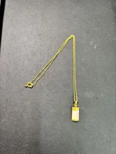 ゴールド 長方形ペンダント ネックレス