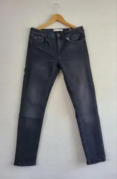 ZARAスキニーデニムパンツ☆デニムパンツ☆おしゃれ☆大人気☆送料無料☆送料込み